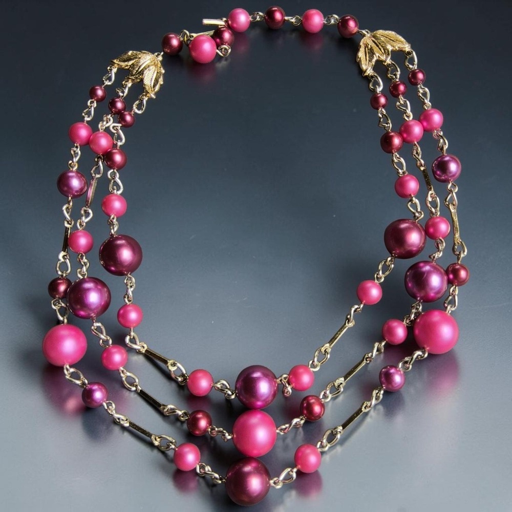 Vintage Japan Hot Pink & Plum 3-Strand Glass‎ Bead Necklace